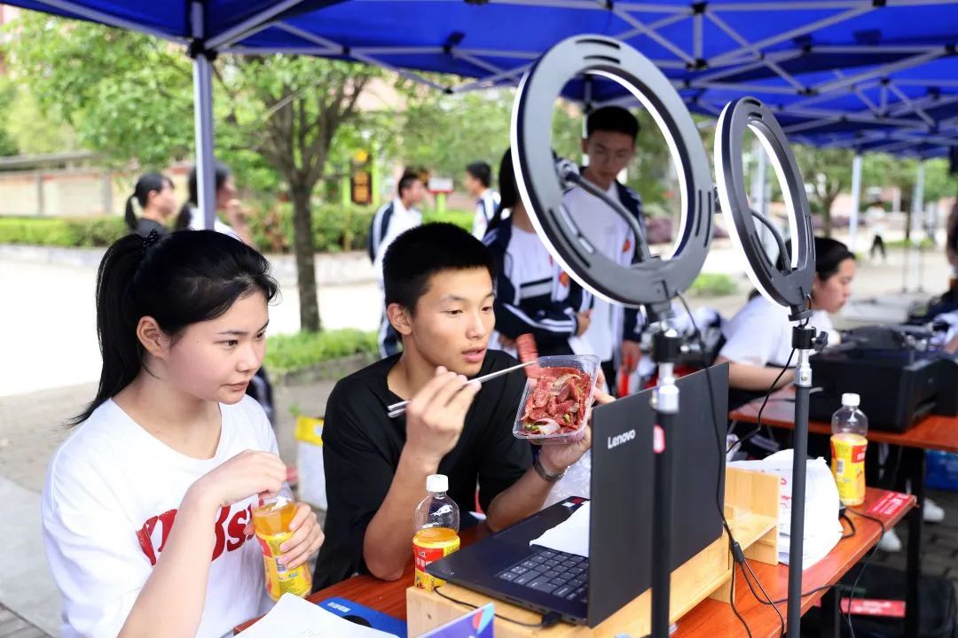 職業教育2.jpg